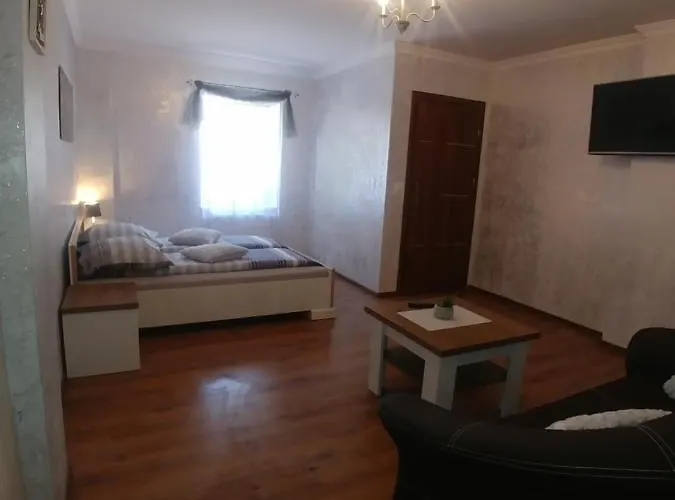 Goscinny Diament 公寓 *